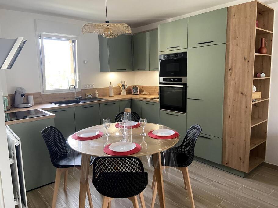 Cancoon - Location Appartement De Vacances Cancale Exteriör bild